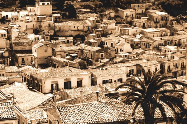 Gamla Italien, Sicilien, modica staden — Stockfoto