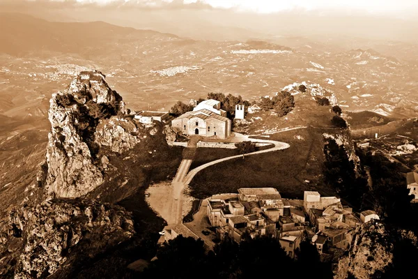 Velha Itália, Sicília, Caltabelotta cidade — Fotografia de Stock