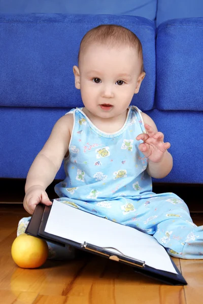 Baby planning a day — Stock Photo, Image