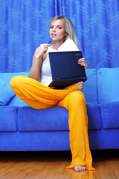 Thinking woman working with PC — Stock Photo, Image