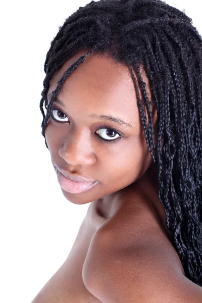 Jonge Afro-Amerikaanse vrouw geïsoleerd op wit — Stockfoto