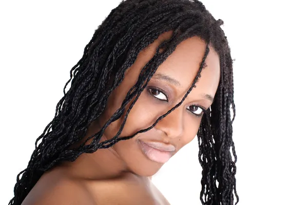 Молодая афро-американка, изолированная на белом — стоковое фото