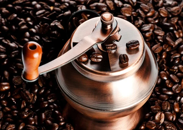 复古咖啡磨豆 — 图库照片