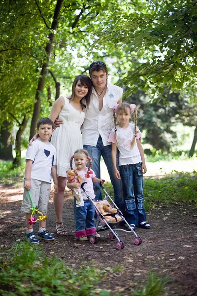 Krásné famili — Stockfoto