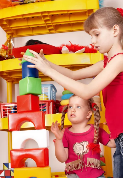 Комплект для детской косилки и строительства в детском саду . — стоковое фото