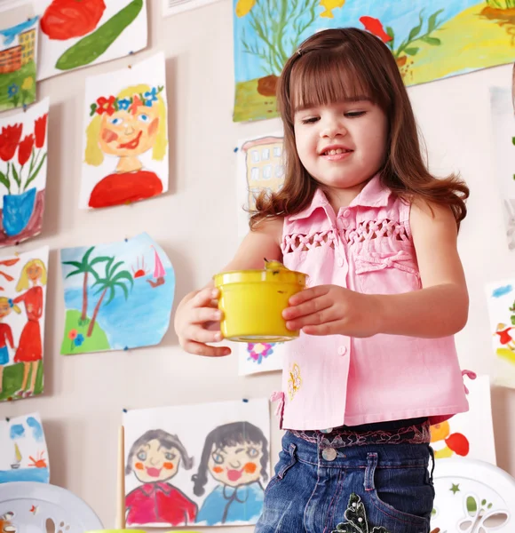 Child paint picture in preschool. — Stock Photo, Image