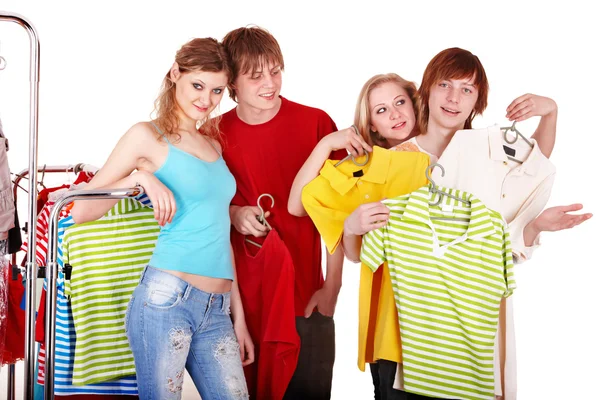 Skupina v obchodu s oblečením. — Stock fotografie