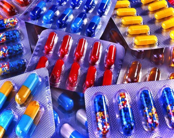 Grupp av p-piller i blisterförpackning. — Stockfoto