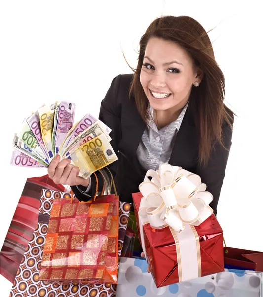 Zakenvrouw met geld, geschenkverpakking en tas. — Stockfoto