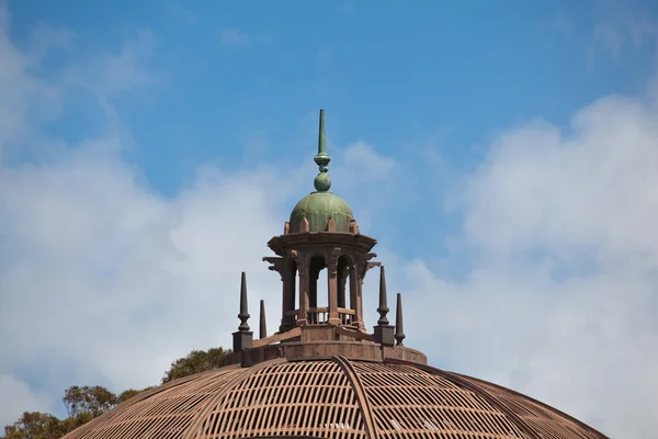 Dettaglio della cupola sull'edificio botanico — Foto Stock