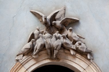 Doves above archway clipart