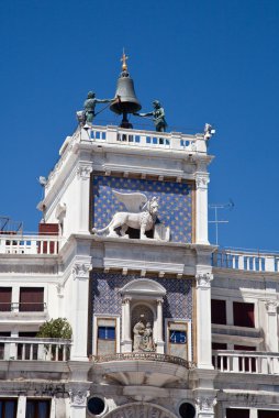 St Mark's Meydanı'nda Saat Kulesi