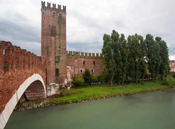 Castel Vecchio bridge — Stock Photo, Image