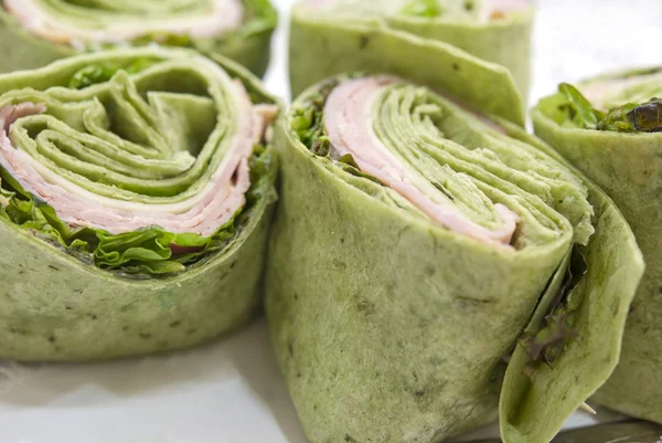 Ham and spinach wraps — Stock Photo, Image