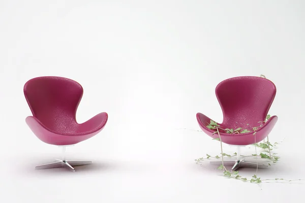 2 つの紫色の革の椅子 — ストック写真
