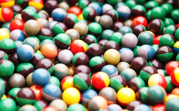 Многоцветные шарики для пейнтбола — стоковое фото