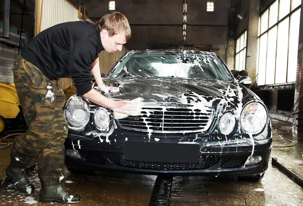 Manual car washing — Stock Photo, Image