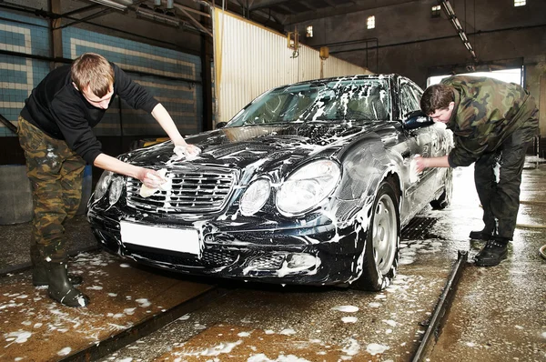 Lavado manual de automóviles —  Fotos de Stock