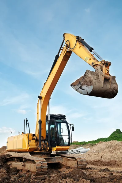 Loader excavator in a quarry — Stock Photo, Image