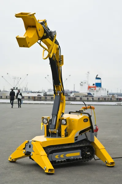 Жовтий механізований роботизований механізм — стокове фото