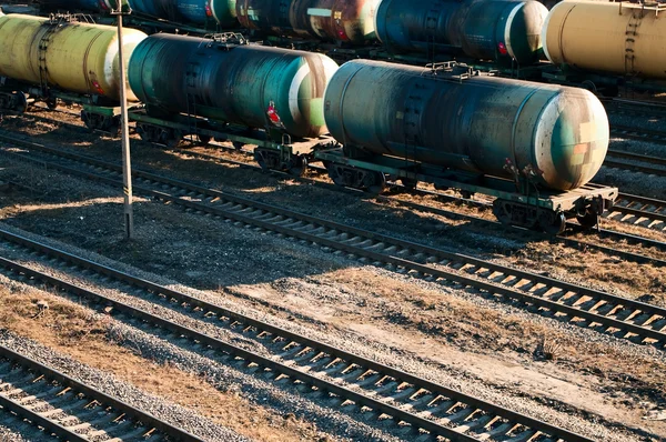 석유를 수송 하는 화물 열차의 마차 — 스톡 사진