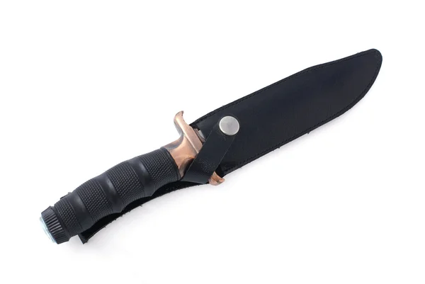 Bıçak izole beyaz zemin üzerine siyah deri kılıf — Stok fotoğraf