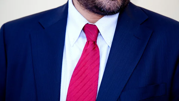 Hombre con traje y corbata — Foto de Stock