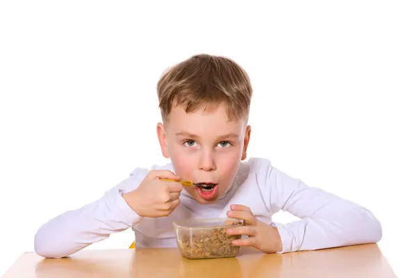 Băiat mănâncă — Fotografie, imagine de stoc