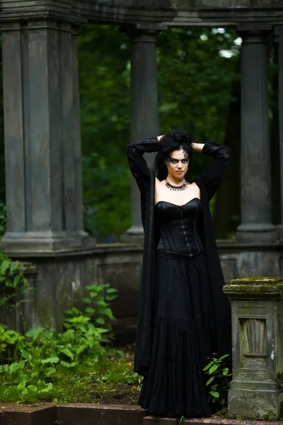 Kobieta goth — Zdjęcie stockowe