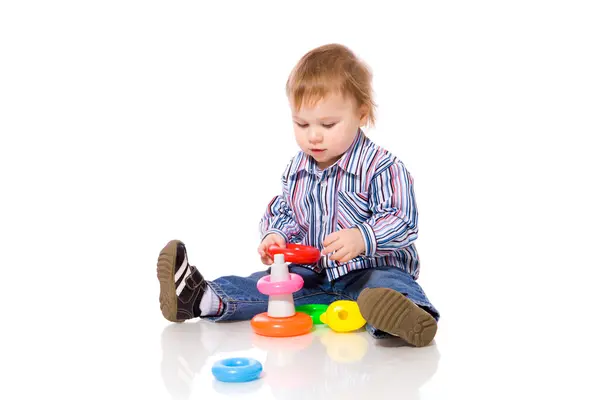 Αγόρι που παίζει — Φωτογραφία Αρχείου