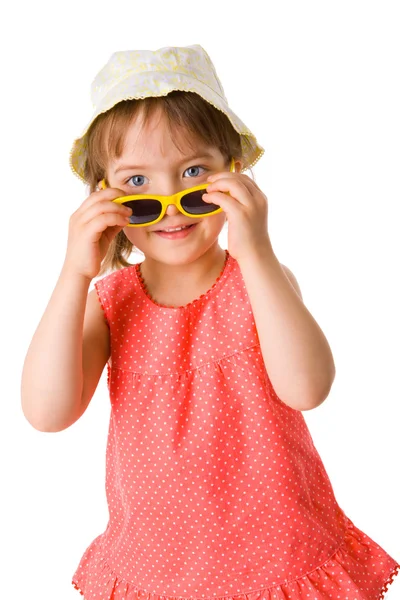 Menina segurando óculos de sol — Fotografia de Stock
