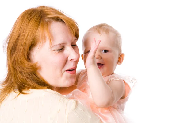 Baby spielt mit Mutter — Stockfoto