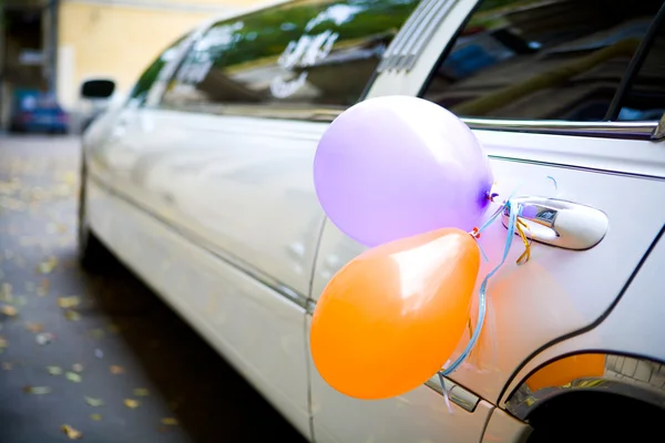 Wedding limo — Stock Photo, Image