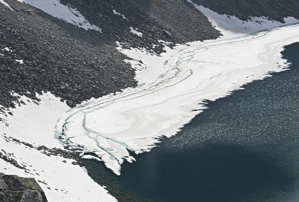 Ledovec na jaře — Stock fotografie