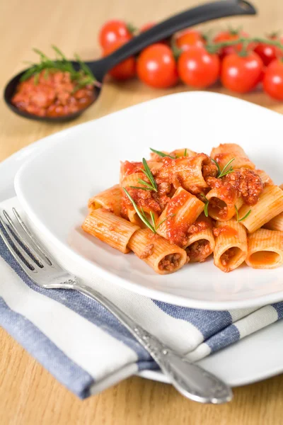 Pasta y salsa italiana — Foto de Stock