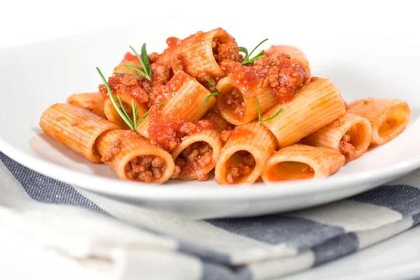 Pasta y salsa italiana Fotos de stock libres de derechos