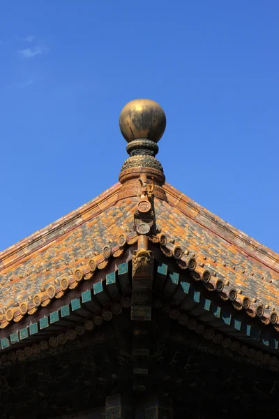 木屋顶的庙 — 图库照片