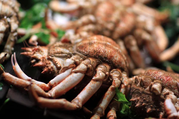 Pinces de crabe sur le marché — Photo