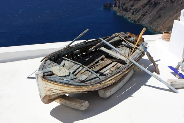 Сломанной човен — стокове фото