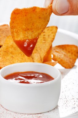tortilla cips sosu mexicana ile
