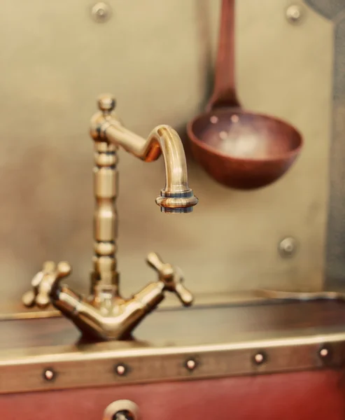 Old style faucet — Stock Photo, Image