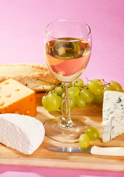 Sýr a víno — Stock fotografie