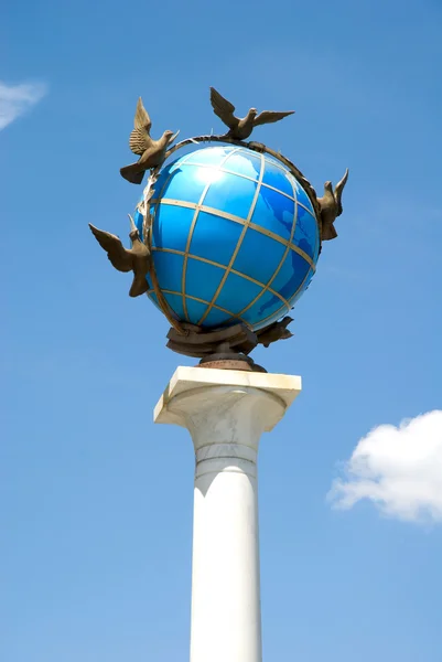 Monument in kiev — Stock Photo, Image