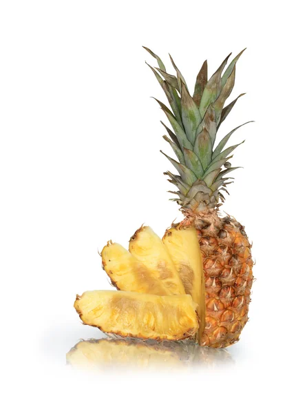 Doğranmış ananas — Stok fotoğraf