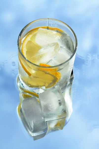 Lemonad med is — Stockfoto