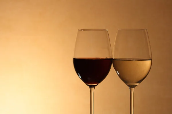 Rødvin og hvidvin - Stock-foto
