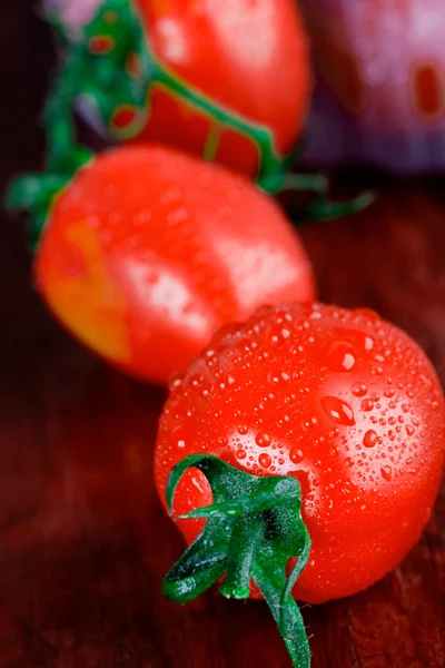 Świeże pomidory — Zdjęcie stockowe
