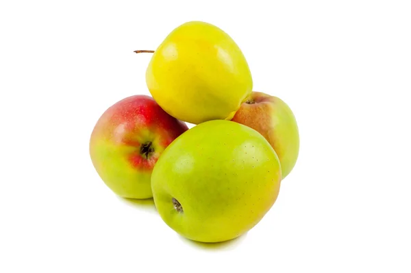 Jabłka odizolowane na białym tle. — Zdjęcie stockowe