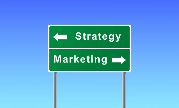 Segno strategia di marketing su sfondo cielo . — Vettoriale Stock