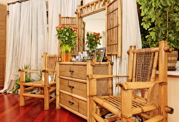 Ahşap etnik bambu yatak mobilya — Stok fotoğraf